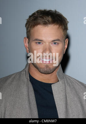 KELLAN LUTZ TWILIGHT STARS IN LONDON PHOTOCALL für THE TWILIGHT SAGA: BREAKING DAWN PART 2 LONDON ENGLAND UK 29. Oktober 2012 Stockfoto