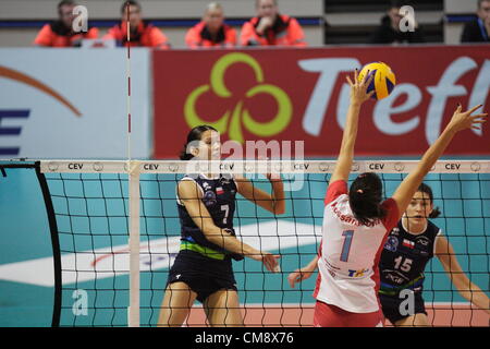 Sopot, Polen 30. Oktober 2012. 2013 ist CEV Volleyball Champions League Spiel Sopot. Yulia Shelukhina (7) in Aktion während Atom Trefl Sopot (Polen) V VK Agel Prostejov (Tschechien) Spiel Stockfoto