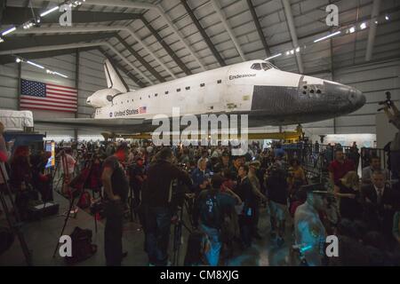 30. Oktober 2012 - Los Angeles, Kalifornien, USA - das Space Shuttle Endeavour weisen Eröffnungsfeier am neuen Samuel Oschin Pavilion an der California Science Center. Stockfoto