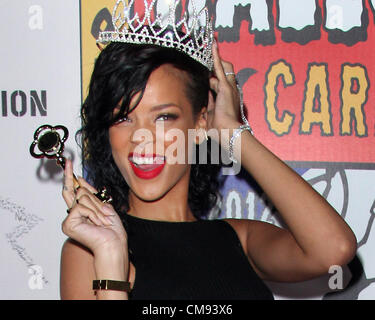 31. Oktober 2012 - West Hollywood, Kalifornien, USA - RIHANNA war die Königin der West Hollywood Halloween Karneval, Greystone Manor gekrönt. (Kredit-Bild: © TLeopold/Globe Photos/ZUMAPRESS.com) Stockfoto