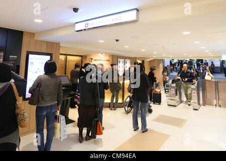 1. November 2012 - News: Landschaft nahe Osaka Station in Osaka, Japan.  (Foto von Akihiro Sugimoto/AFLO) [1080] Stockfoto