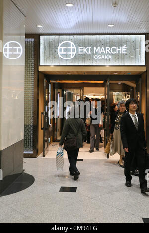 1. November 2012 - News: Landschaft nahe Osaka Station in Osaka, Japan.  (Foto von Akihiro Sugimoto/AFLO) [1080] Stockfoto