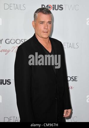 29. Oktober 2012 - Los Angeles, Kalifornien, USA - Ray Liotta Teilnahme an der Los Angeles Premiere '' The Details '' am Arclight Theater in Hollywood, Kalifornien am 29. Oktober 2012 statt. 2012 (Kredit-Bild: © D. Long/Globe Photos/ZUMAPRESS.com) Stockfoto