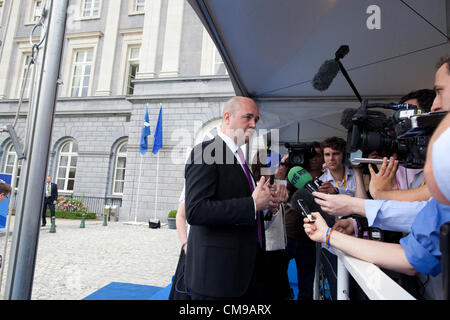 Academie Royal de Belgique, Brüssel. 28.06.2012 zeigt Bild Fredrik Reinfeldt Ankunft am Europäischen Volkspartei Party treffen in Brüssel im Academie Royal de Belgique. Stockfoto