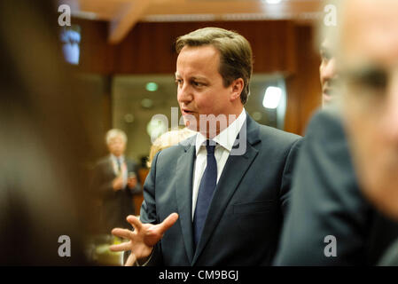 28. Juni 2012 - Brüssel, Bxl, Belgien - zu Beginn des EU-Gipfels in Brüssel am 28.06.2012 Wiktor DabkowskiBritains Premierminister David Cameron (Credit-Bild: © Wiktor Dabkowski/ZUMAPRESS.com) Stockfoto