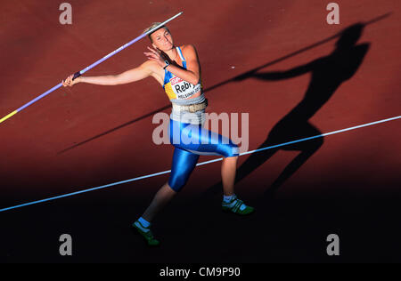 29 06 2012 Helsinki, Finnland.  Vira Rebryk der Ukraine konkurriert während der Frauen Speerwurf Finale der Leichtathletik-Meisterschaften 2012 im Olympiastadion in Helsinki, Finnland, 29. Juni 2012. Stockfoto