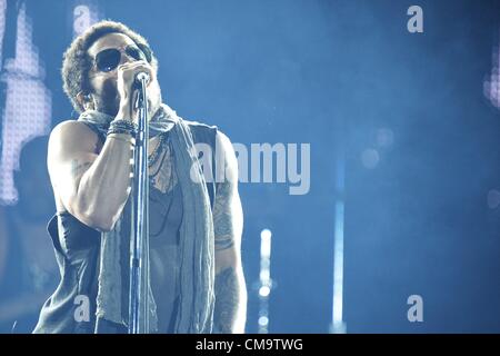 30. Juni 2012 - führt Arganda Del Rey, Spanien - Lenny Kravitz auf der Bühne bei Rock in Rio Madrid 2012 am 30. Juni 2012 in Arganda del Rey, Spanien. (Bild Kredit: Jack Abuin/ZUMAPRESS.com ©) Stockfoto