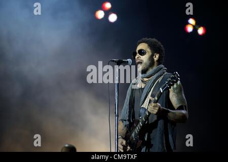 30. Juni 2012 - führt Arganda Del Rey, Spanien - Lenny Kravitz auf der Bühne bei Rock in Rio Madrid 2012 am 30. Juni 2012 in Arganda del Rey, Spanien. (Bild Kredit: Jack Abuin/ZUMAPRESS.com ©) Stockfoto