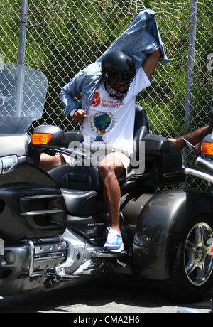 ASHLEY COLE SHAUN WRIGHT-PHILLIPS & FREUNDE SCHWEIN LOS ANGELES FÜR EINEN GUTEN ZWECK UNTERSTÜTZT VON EAGLERIDER MOTORCYCLE RENTAL & TOUREN. BENI Stockfoto