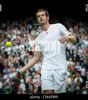 04.07.2012 die Wimbledon Tennis Championships 2012 statt bei den All England Lawn Tennis and Croquet Club, London, England, UK.  David FERRER (ESP) [7] V Andy MURRAY (GBR) [4]. Andy triumphierend. Stockfoto