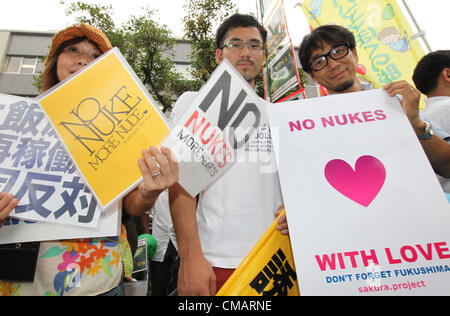 25. Februar 2009 protestieren gegen den Neustart des Kernkraftwerks Oi Oi, Präfektur Fukui, Japan und Kernkraftwerke vor Amtssitz des Premierministers am 6. Juli 2012 in Tokio, Japan - Tokyo, Japan - Japaner. (Kredit-Bild: © Junko Kimura/Jana Press/ZUMAPRESS.com) Stockfoto