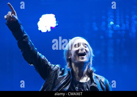 6. Juli 2012 - Arganda Del Rey, Madrid, Spanien - David Guetta funktioniert auf Bühne grundständigen Tag 3 des Rock in Rio Madrid 2012 bei Ciudad del Rock in Arganda del Rey, Madrid, Spanien (Credit-Bild: © Jack Abuin/ZUMAPRESS.com) Stockfoto