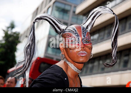 London, UK. 7. Juli 2012. Teilnehmer am World Pride 2012, London, England Stockfoto