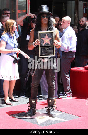 SLASH SLASH geehrt mit Stern auf dem HOLLYWOOD WALK OF FAME HOLLYWOOD LOS ANGELES Kalifornien USA 10. Juli 2012 Stockfoto