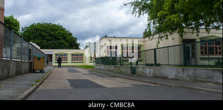 Paris, Frankreich, Gramm-Mar Mittelschule in Vororten, Schauplatz der Geisel Belagerung, Charles Pe-Rrault, in Vitry-sur-Seine Stockfoto