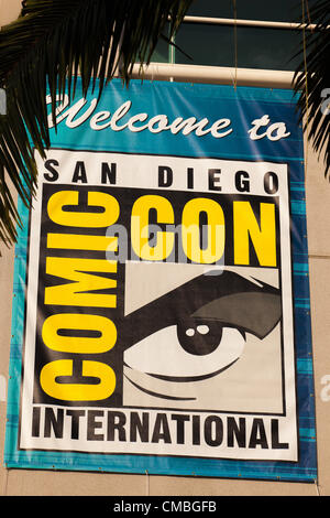 11. Juli 2012 - San Diego, Kalifornien, USA -. Comic-Con International San Diego, die Heimat der größten Comic-Buch und Volkskunst Convention in der Welt... Der Name, wie Sie auf ihrer Website ist Comic-Con International: San Diego; aber es ist allgemein bekannt als Comic-Con oder der San Diego Comic-Con oder '' SDCC' (Credit-Bild: © Daren Fentiman/ZUMAPRESS.com) Stockfoto