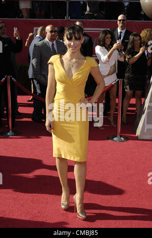 12. Juli 2012 - Hollywood, Kalifornien, USA - Karina Smirnoff während der 2012 ESPY AWARDS im Nokia Theater, am statt 11. Juli 2012, in Los Angeles. (Kredit-Bild: © Michael Germana/Globe Photos/ZUMAPRESS.com) Stockfoto