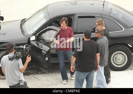 RICHARD HAMMOND RICHARD HAMMOND CRASH-KURS. Dreharbeiten der BBC TV SHOW LOS ANGELES Kalifornien USA 12. Juli 2012 Stockfoto