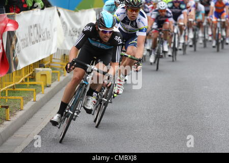 KATOWICE, Polen - Juli 13: 69 Tour de Pologne, das größte Radsport-Event in Osteuropa, Teilnehmer der IV Stufe aus Bedzin nach Kattowitz 13. Juli 2012 in Katowice, Polen Stockfoto