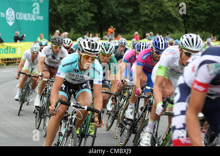 KATOWICE, Polen - Juli 13: 69 Tour de Pologne, das größte Radsport-Event in Osteuropa, Teilnehmer der IV Stufe aus Bedzin nach Kattowitz 13. Juli 2012 in Katowice, Polen Stockfoto