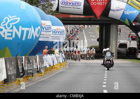 KATOWICE, Polen - Juli 13: 69 Tour de Pologne, das größte Radsport-Event in Osteuropa, Teilnehmer der IV Stufe aus Bedzin nach Kattowitz 13. Juli 2012 in Katowice, Polen Stockfoto