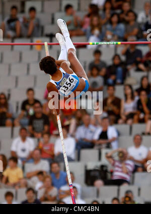 14.07.2012 Barcelona, Spanien. Roberta Bruni Italiens konkurriert um die Goldmedaille in der Frauen Stabhochsprung Finale tagsüber 5 von der IAAF World Junior Championships vom Olympiastadion entfernt Montjuic in Barcelona. Stockfoto
