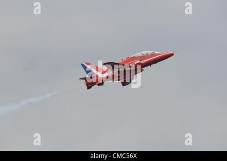 Die Farnborough International Airshow 2012 - Sonntag öffentliche Anzeige - RAF rote Pfeile anzeigen Team - Jubiläums-Anzeige Stockfoto