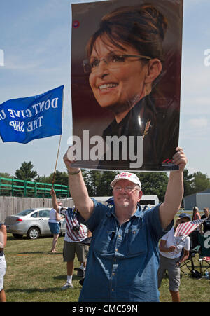 Belleville, Michigan - 14. Juli 2012 - ein 'Patrioten im Park' Rallye, organisiert von der Tea Party und die Amerikaner für den Wohlstand. Das Publikum hörte eine Rede des ehemaligen Alaskas Gouverneurin Sarah Palin. Stockfoto