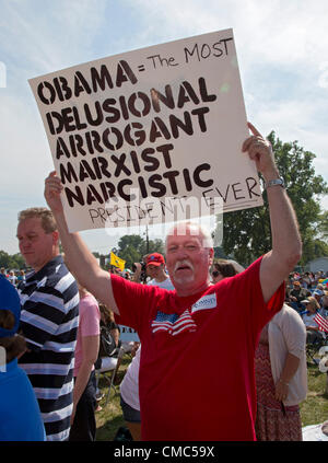 Belleville, Michigan - 14. Juli 2012 - ein 'Patrioten im Park' Rallye, organisiert von der Tea Party und die Amerikaner für den Wohlstand. Die Kundgebung wurde vom ehemaligen Alaskas Gouverneurin Sarah Palin behandelt. Stockfoto