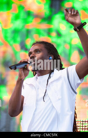 LINCOLN, CA - 14 Juli: Philip Bailey Jr mit Earth Wind and Fire führt auf Thunder Valley Casino Resort in Lincoln, Kalifornien am 14. Juli 2012 Stockfoto