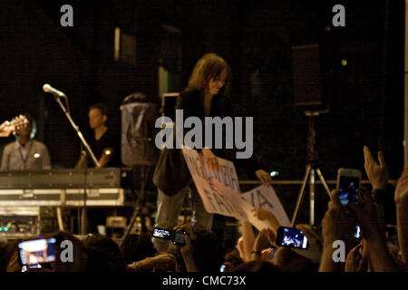 BOLOGNA, Italien - 15 JUL: Patty Smith [internationale Sängerin], für die Erinnerungen an die USTICA Opfer (berühmte Flugzeugabsturz), in Bologna, Italien am 15. Juli 2012 durchführen. Stockfoto