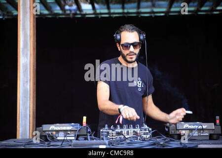 DJ-Set von Brodinski in Tohu Bohu, Radio France Festival, Antigone Montpellier auf Montag, 16. Juli 2012. Stockfoto