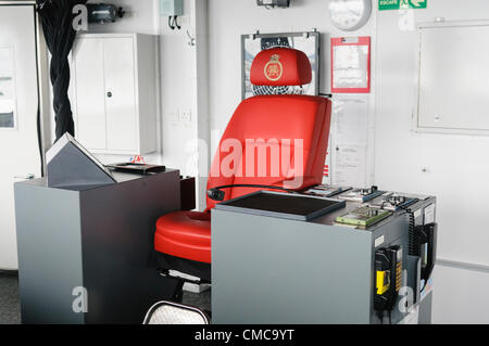 Belfast, 16.07.2012 - Captain es Chair auf der Brücke von HMS Dragon Stockfoto