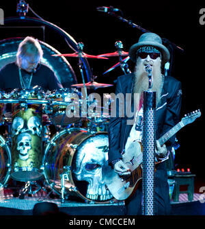 16. Juli 2012 - Moskau, Russland - Juli 16,2012.Moscow,Russia.American Blues rock-Band ZZ Top performing live in Moskau. Im Bild: Mitglied der Band Billy Gibbons (Credit-Bild: © PhotoXpress/ZUMAPRESS.com) Stockfoto