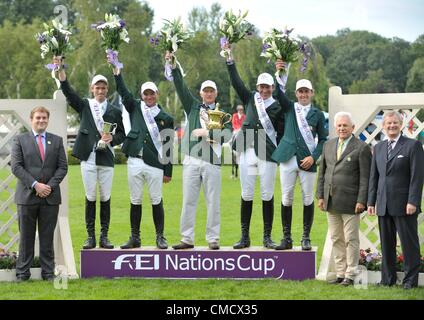 20.07.2012 der All England springen Platz Hickstead, England.  Irland gewinnt das UK Bein den FEI Nations Cup auf der Longines Royal International Horse Show. Stockfoto