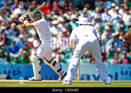 22.07.2012 London, England. Südafrikas Jacques Kallis während der Investec Cricket Test Länderspiel zwischen England und Südafrika, spielte auf dem Kia Oval Cricket Ground: obligatorische Kredit: Mitchell Gunn Stockfoto