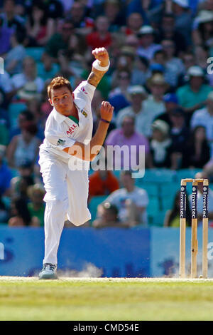 22.07.2012 London, England. Südafrikas Dale Steyn während der Investec Cricket Test Länderspiel zwischen England und Südafrika, spielte auf dem Kia Oval Cricket Ground: obligatorische Kredit: Mitchell Gunn Stockfoto