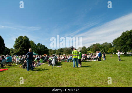 Gemeinsamen christlichen Gottesdienst am Gadebridge Park, Hemel Hempstead, Hertfordshire, England am Sonntag, 22. Juli 2012. In Hemel ist eine Woche lang-Community-Event in Hemel Hempstead. Bildnachweis: Carpe Diem / Alamy Live News Stockfoto