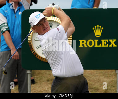 22.07.12 Lytham &amp; St. Annes, England. Ernie Els of South Africa in Aktion auf seinem Weg zum Sieg in der vierten und letzten Runde der Open Golf Championship aus der Royal Lytham &amp; St. Annes Golfplatz in Lancashire Stockfoto