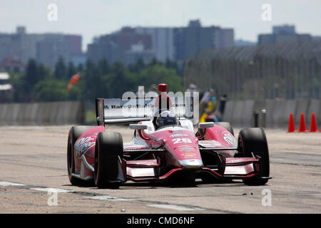 22. Juli 2012 - Edmonton, Alberta, Kanada - IZOD Indycar Series, Indy Edmonton, Edmonton, AB, Kanada, 20.-22. Juli 2012 MARCO ANDRETTI, Andretti Autosport (Kredit-Bild: © Ron Bijlsma/ZUMAPRESS.com) Stockfoto