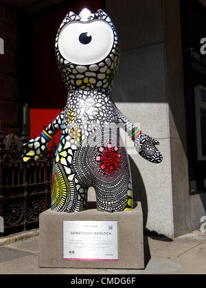 LONDON, UK, Montag, 23. Juli 2012. Edelsteine-Wenlock am Piccadilly. Wenlock ist das Maskottchen von London 2012 Olympische Spiele. Die Olympischen Spiele 2012 in London wird offiziell am Freitag, 27. Juli 2012 um 21:00 eröffnet. Stockfoto