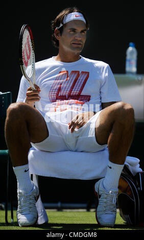 Schweizer Tennisspieler Roger Federer im Bild während des Trainings in Wimbledon, Großbritannien, Dienstag, 24. Juli 2012. (Foto/Michal Kamaryt CTK) Stockfoto