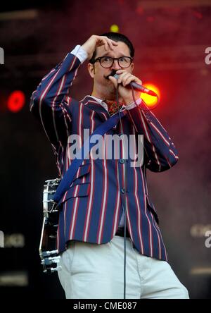 Herr B Gentleman Rhymer am Camp Bestival Lulworth Dorset 27.07.2012. Bildnachweis: Brian Jordan / Alamy Live News Stockfoto