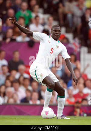 PAPA GUEYE SENEGAL OLD TRAFFORD MANCHESTER ENGLAND 26. Juli 2012 Stockfoto