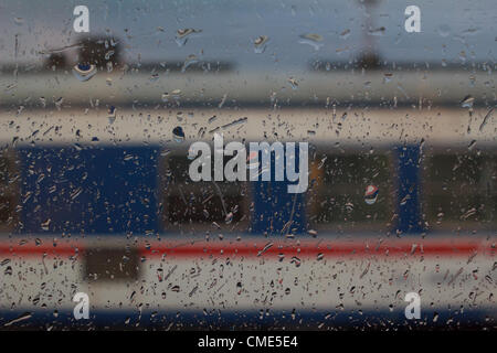 Im späten Juli 2012 erlitten in China Peking und in vielen Bereichen von den heftigen Regenfällen, wie Tianjin.Four Uhr am Nachmittag des 28. Juli, Tangshan, Hebei-Provinz, die auch von dem Gewitter gestartet. Stockfoto