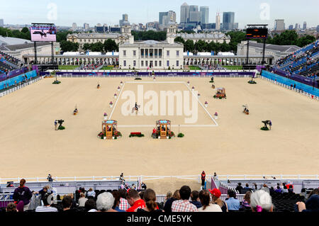 London, UK. 28. Juli 2012. Greenwich Park. Olympischen Spiele Reitsport Vielseitigkeitsreiten. Tag 1-Dressur. Bildnachweis: Steve Arkley / Alamy Live News Stockfoto