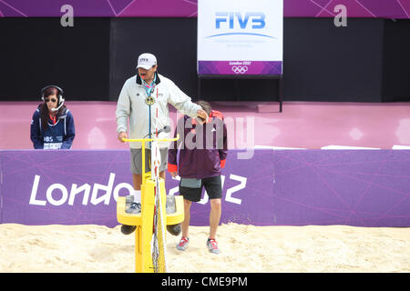 HOLLAND V Spanien WOMENS BEACH VOLLEYBALL HORSE GUARDS PARADE LONDON ENGLAND 29. Juli 2012 Stockfoto