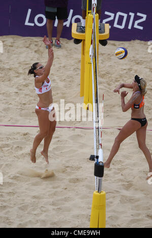 HOLLAND V Spanien WOMENS BEACH VOLLEYBALL HORSE GUARDS PARADE LONDON ENGLAND 29. Juli 2012 Stockfoto