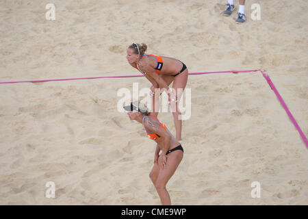 HOLLAND V Spanien WOMENS BEACH VOLLEYBALL HORSE GUARDS PARADE LONDON ENGLAND 29. Juli 2012 Stockfoto