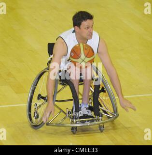 JOHANNESBURG, Südafrika - Juli 28, Marius Papenfus in Südafrika während der SASOL-Rollstuhl-Basketball-match zwischen Südafrika und Kolumbien in Mandeville Sportzentrum am 28. Juli 2012 in Johannesburg, Südafrika-Foto von Lee Warren / Gallo Images Stockfoto